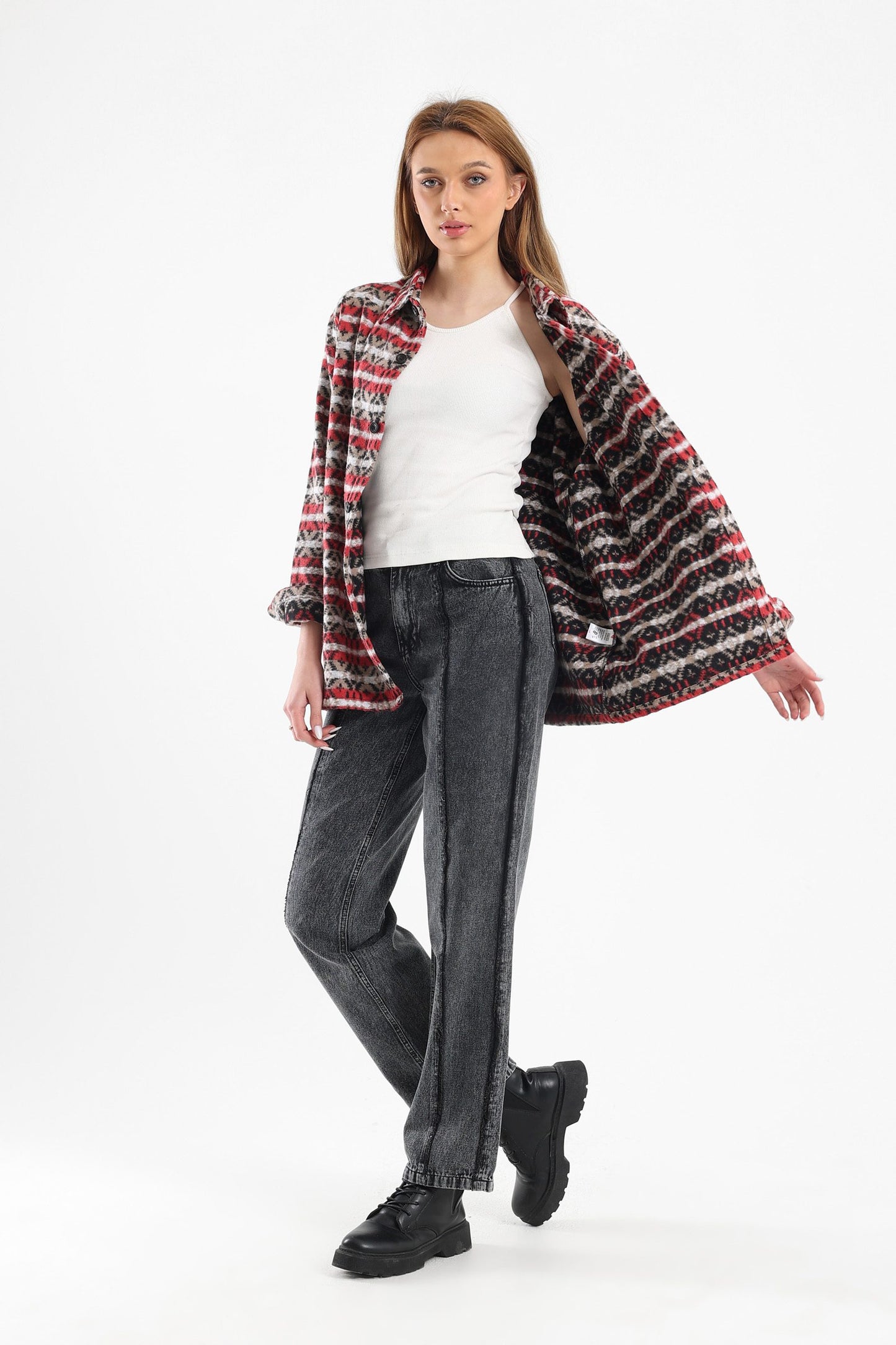 Distressed Lines Straight Leg Jeans In Black