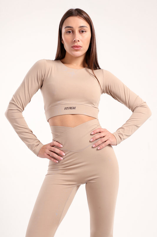 Oyster contour long sleeve crop top