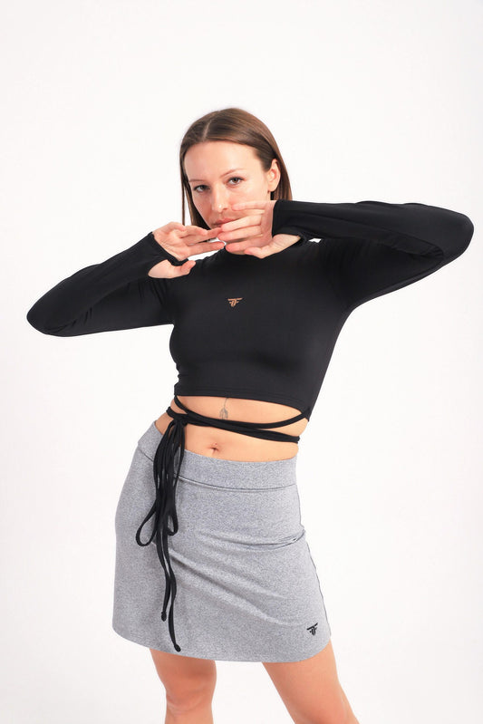 Tie waist long sleeve top in black