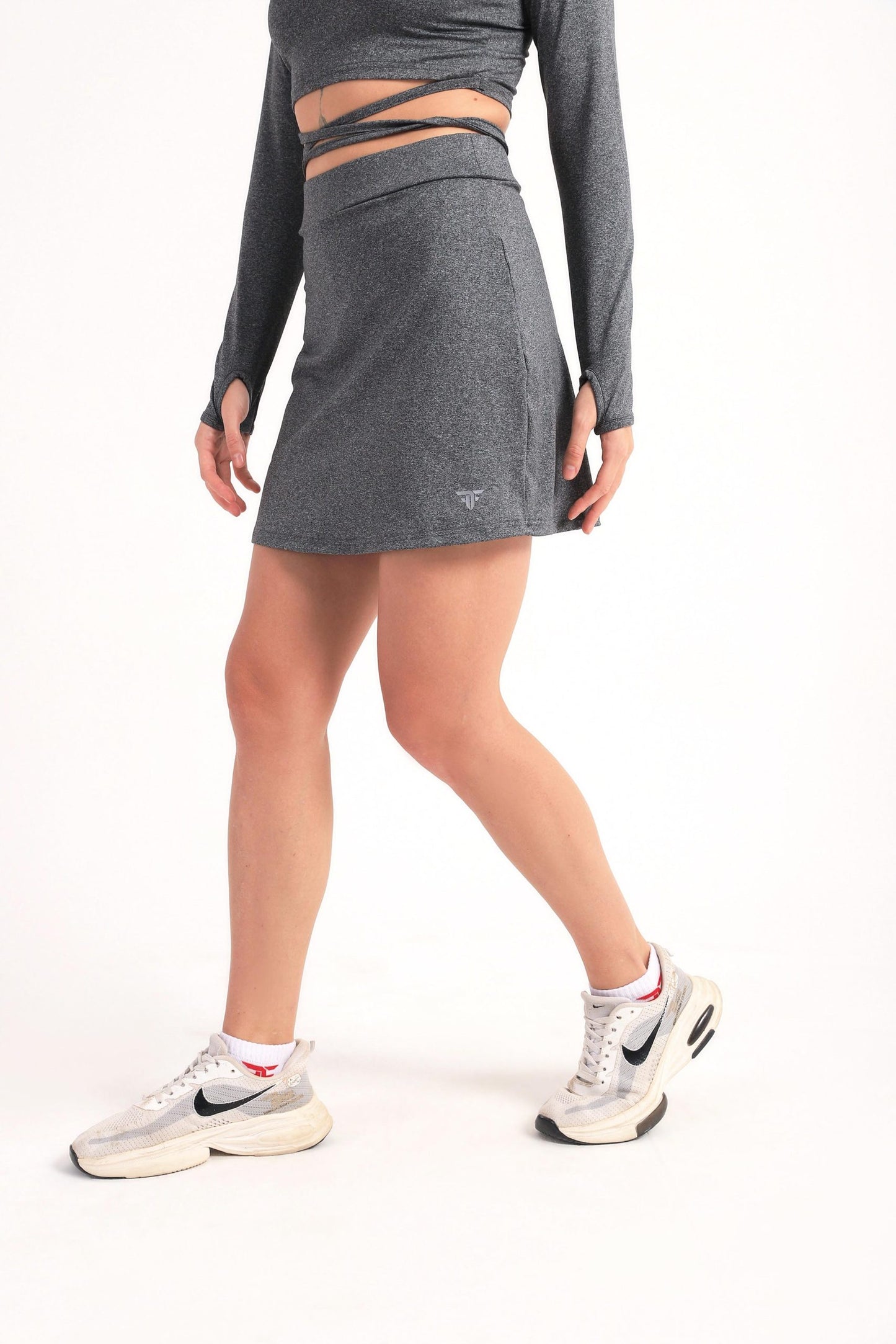 Dark grey basic tennis skort