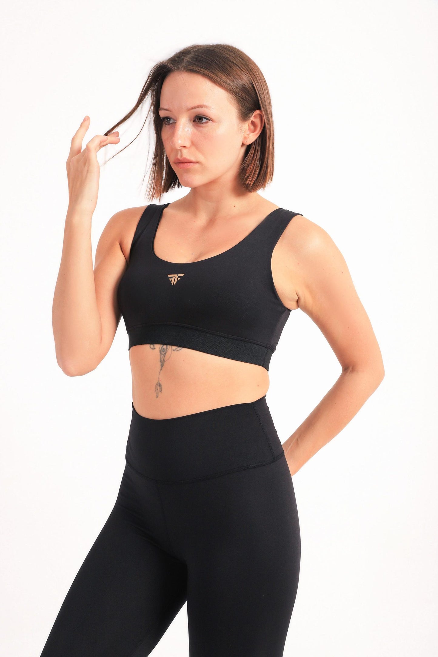 Black waistband basic sports bra