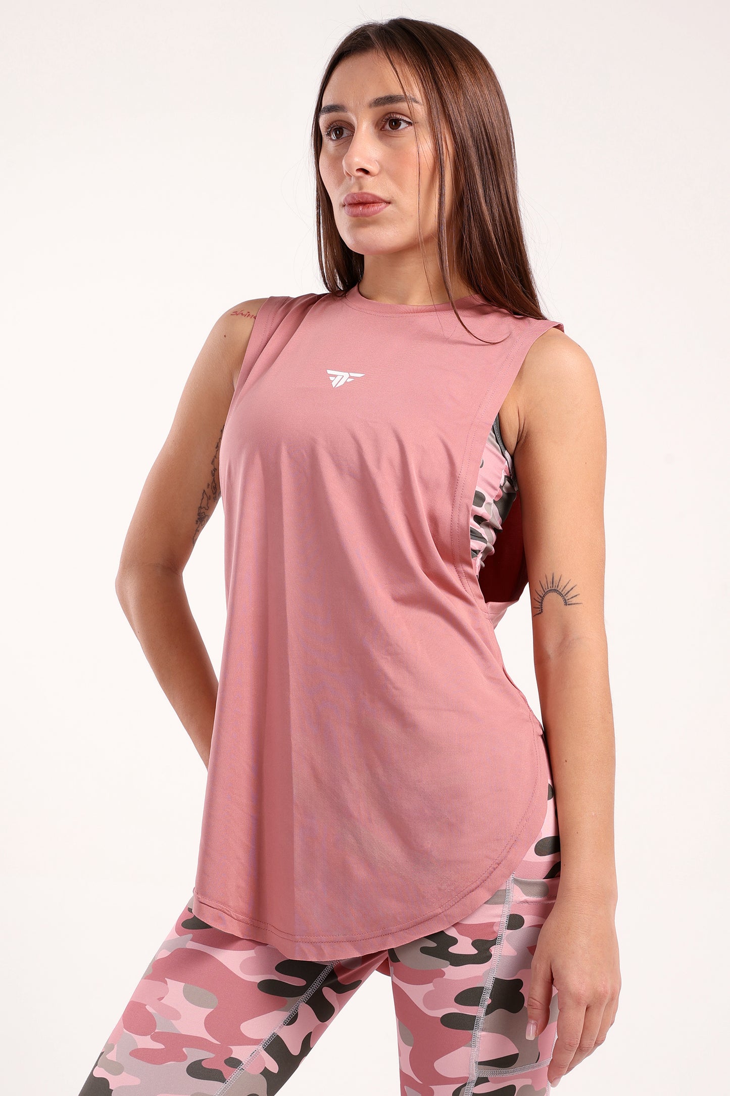 Rose Round Hem Top