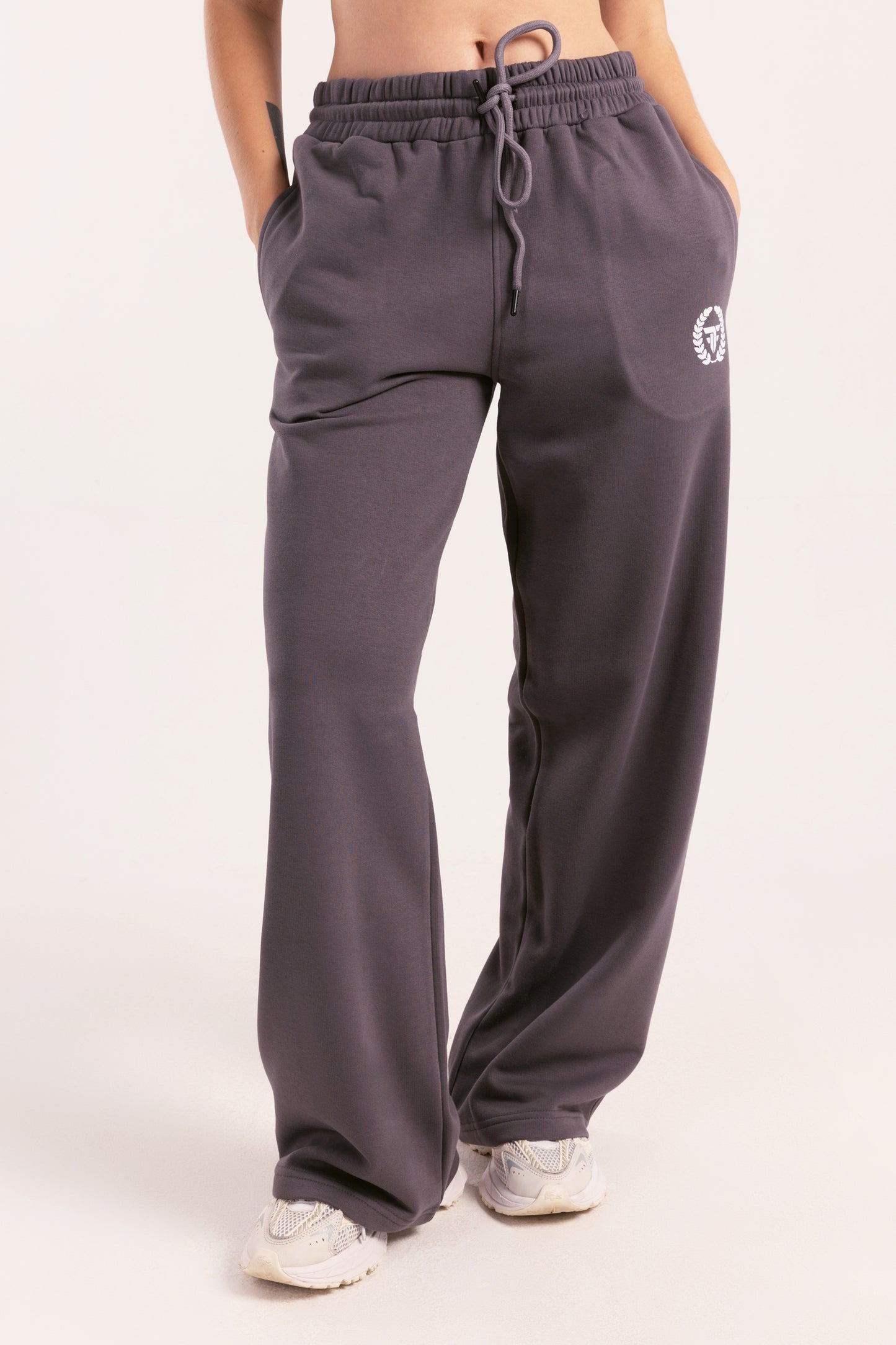 Grey Elite Crest sweatpants