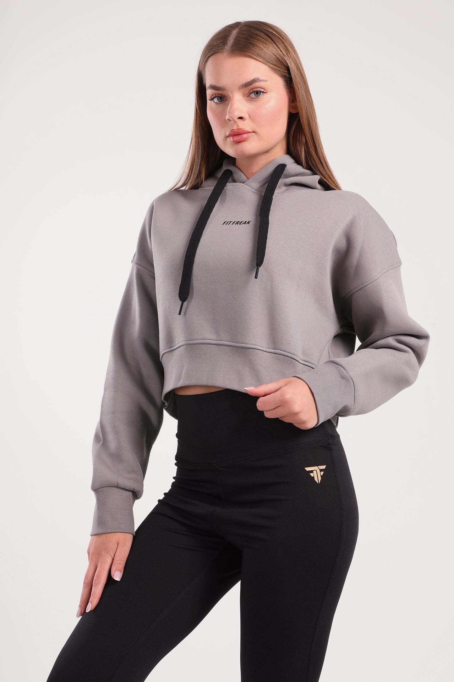 Boxy cropped basic hoodie in greige