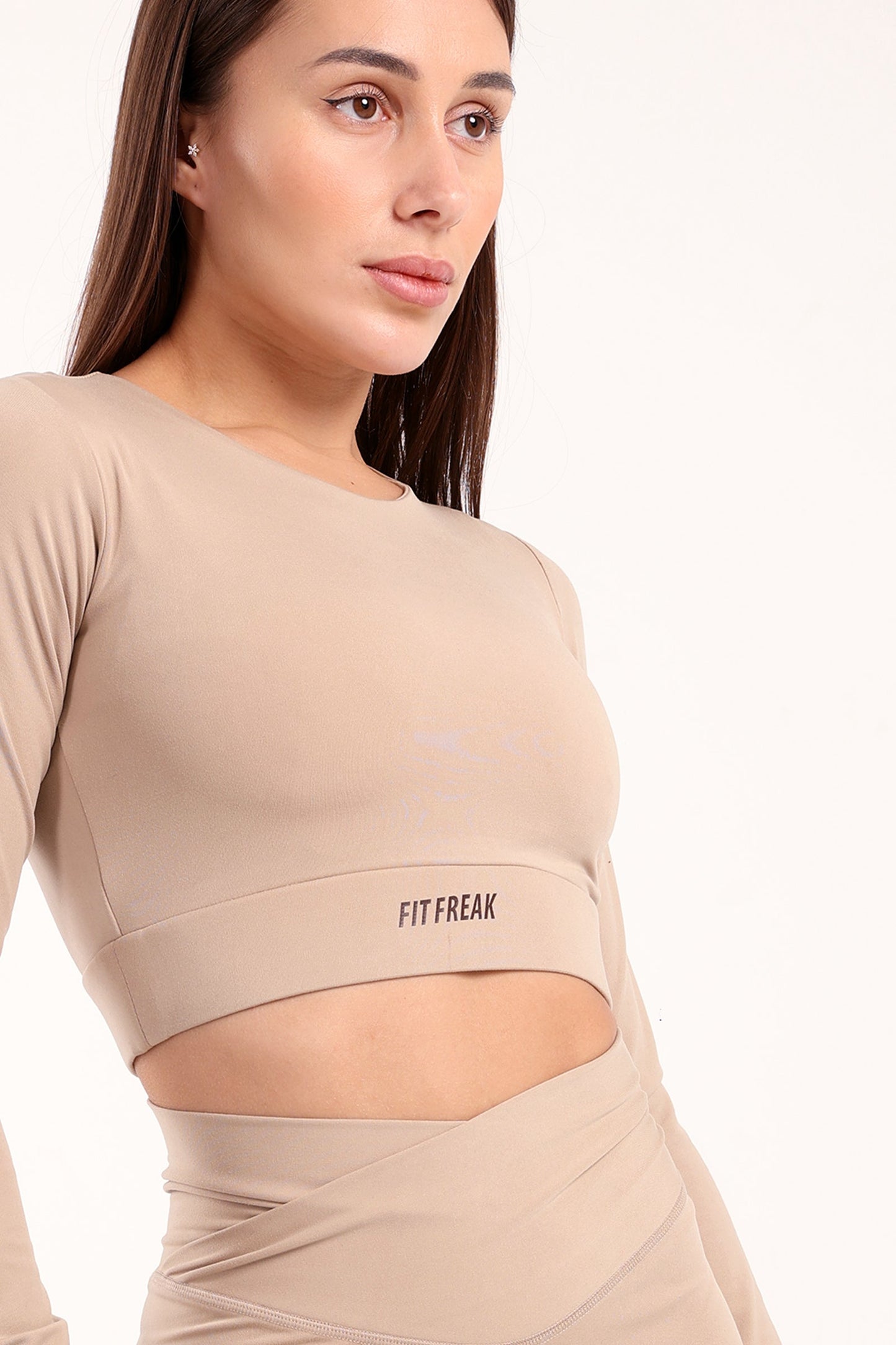 Oyster contour long sleeve crop top